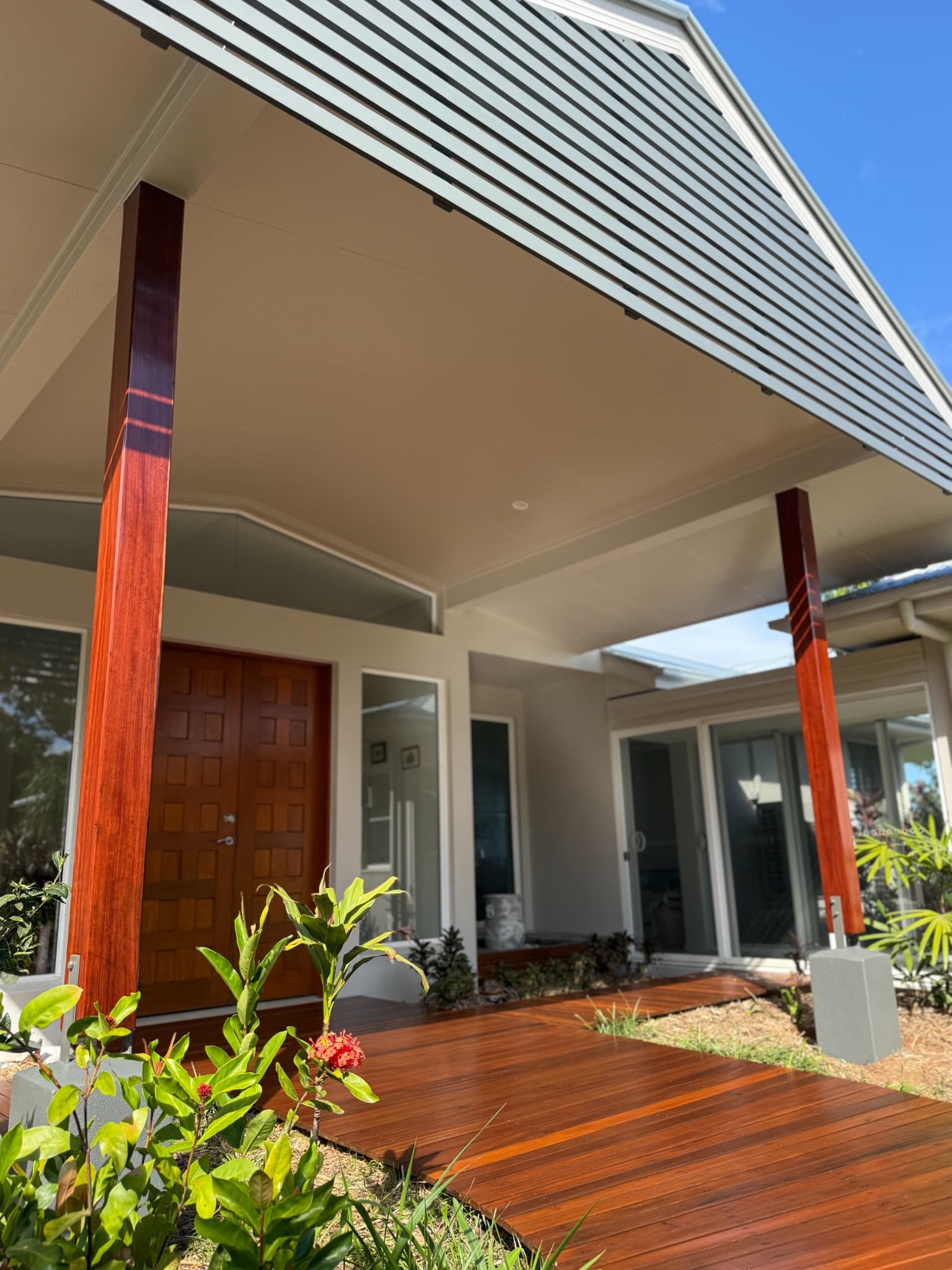 Black Mountain Exterior Repaint and Timber Restoration
